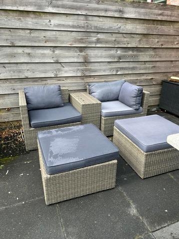 Tuinset beschikbaar voor biedingen