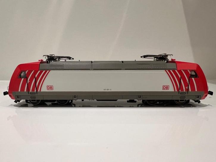 Marklin 37372 DB BR101 nieuwstaat metaal, Hobby en Vrije tijd, Modeltreinen | H0, Zo goed als nieuw, Wagon, Wisselstroom, Märklin