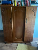 Retro Kledingkast uit 1946, Antiek en Kunst, Antiek | Meubels | Kasten, Ophalen