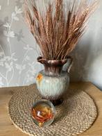 Vintage vaas bruin/groen + droogbloemen, Gebruikt, Overige kleuren, Aardewerk of Porselein, Ophalen of Verzenden