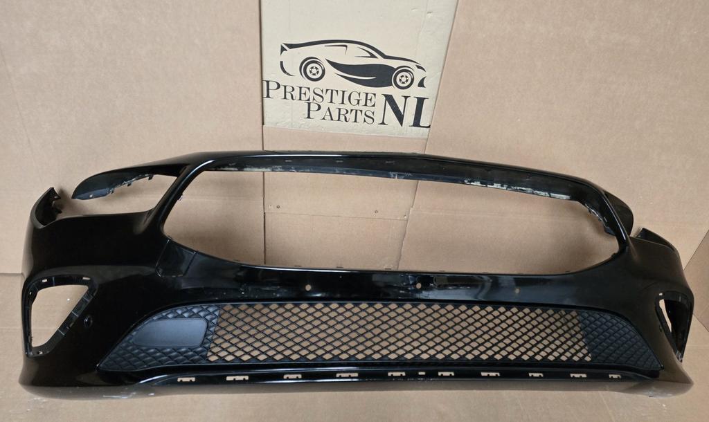 Voorbumper Mercedes CLA Klasse W118 6xPDC A1188855300, Gebruikt, -, Voor, Ophalen of Verzenden
