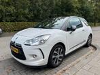Citroën DS3 1.2 VTI 2013 Wit | Nieuwe D-riem | Airco, Auto's, Citroën, Voorwielaandrijving, Stof, Zwart, 1199 cc