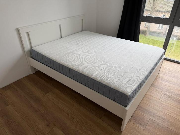 Ikea songesand bed + valevag matras, Huis en Inrichting, Slaapkamer | Bedden, Zo goed als nieuw, Tweepersoons, 160 cm, 200 cm