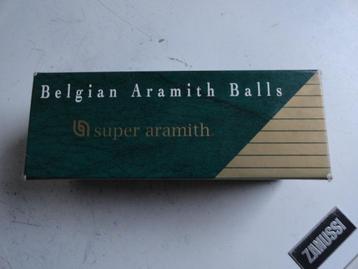 Super Aramith Dark Red wedstrijdballen Carin Balls 61,5 beschikbaar voor biedingen