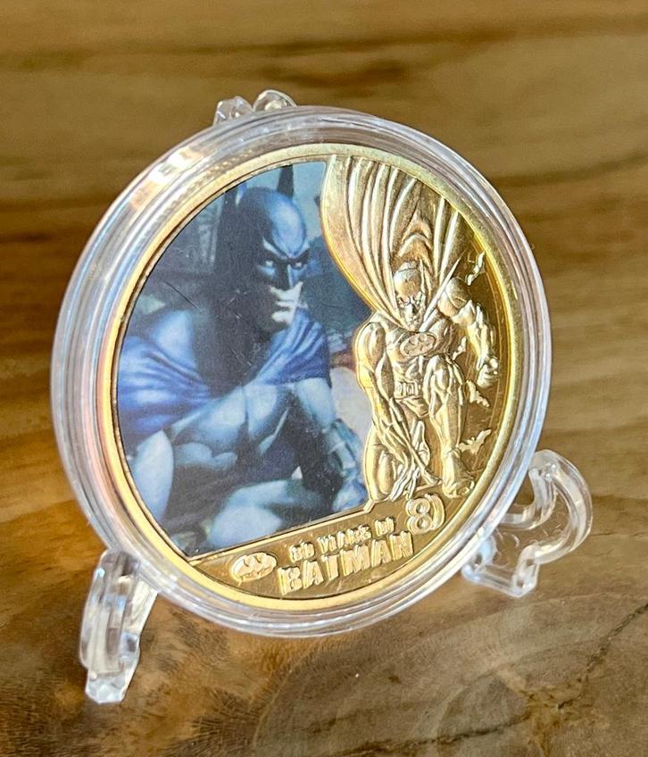 Batman 24kt goud vergulde herdenkingsmunt +standaard (3, Verzamelen, Film en Tv, Nieuw, Film, Overige typen, Ophalen of Verzenden