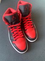 Jordan 1 Mid Black and Red, Kleding | Heren, Schoenen, Zwart, Nike, Nieuw, Ophalen of Verzenden