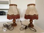 Twee antieke houten tafellampen met prachtige lampenkappen, Ophalen of Verzenden