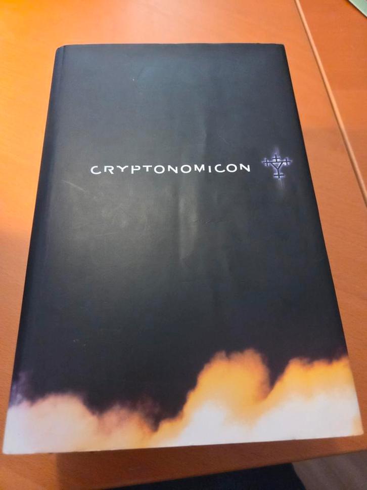 Cryptonomicon - Neal Stephenson, Boeken, Romans, Gelezen, Nederland, Ophalen of Verzenden