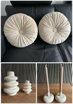 Vazen kandelaars en ronde kussens beige hotel chique, Ophalen, Nieuw