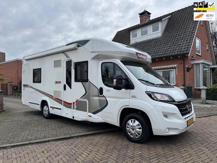 Challenger 377 Automaat Enkele bedden Hefbed, Caravans en Kamperen, Campers, Bedrijf, Challenger, Diesel, Automaat, Airconditioning