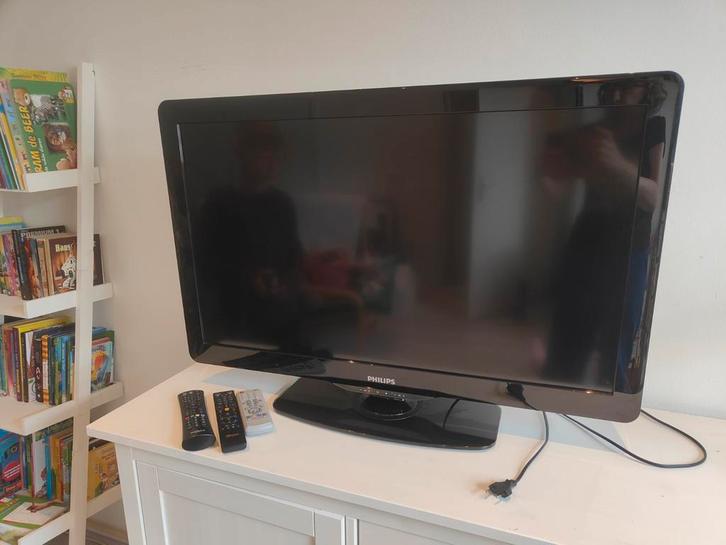 Philips TV 37 inch, Audio, Tv en Foto, Televisies, Gebruikt, LCD, 80 tot 100 cm, Full HD (1080p), Philips, 50 Hz, Ophalen