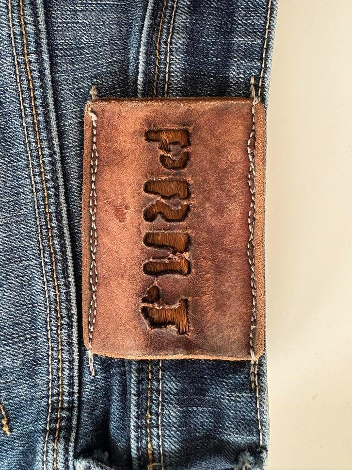 Jacob Cohen maat 37, premium uitvoering, Kleding | Heren, Spijkerbroeken en Jeans, Zo goed als nieuw, W36 - W38 (confectie 52/54)