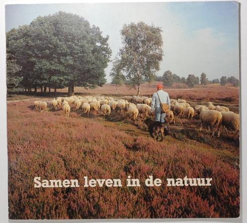 Samen leven in de natuur (1983), Boeken, Natuur, Zo goed als nieuw, Natuur algemeen, Verzenden