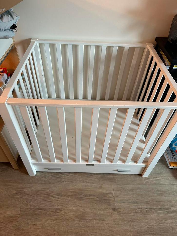 Witte bopita box met lade, Kinderen en Baby's, Boxen, Gebruikt, Rechthoekig, In hoogte verstelbaar, Boxkleed, Lade, Ophalen