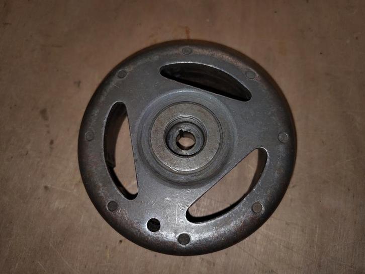 Batavus Bosch vliegwiel Jlo kleine tap, Fietsen en Brommers, Brommeronderdelen | Oldtimers, Gebruikt, Batavus, Overige typen, Ophalen of Verzenden