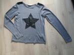 Licht grijze trui ster + schouderaccenten mt 158 - 164 ZGAN, Kinderen en Baby's, Kinderkleding | Maat 158, Ophalen, Zo goed als nieuw