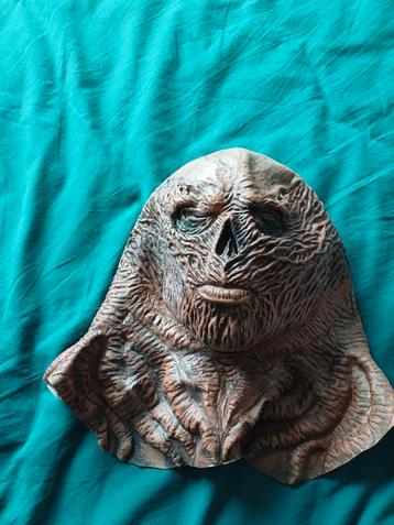 Halloweenmasker beschikbaar voor biedingen