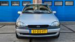 Opel Corsa 1.2i-16V Sport *airco* trekhaak, Auto's, Oldtimers, Elektrische ramen, 1199 cc, Origineel Nederlands, Overige kleuren