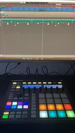 Native Instruments Maschine MK3 + KOMPLETE KONTROL M32, Ophalen of Verzenden, Zo goed als nieuw