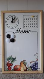 Memobord met klokje voor stift en magneten, Huis en Inrichting, Ophalen, Zo goed als nieuw, Magneetbord