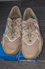 Adidas schoenen 42.5, Kleding | Heren, Schoenen, Ophalen of Verzenden, Zo goed als nieuw