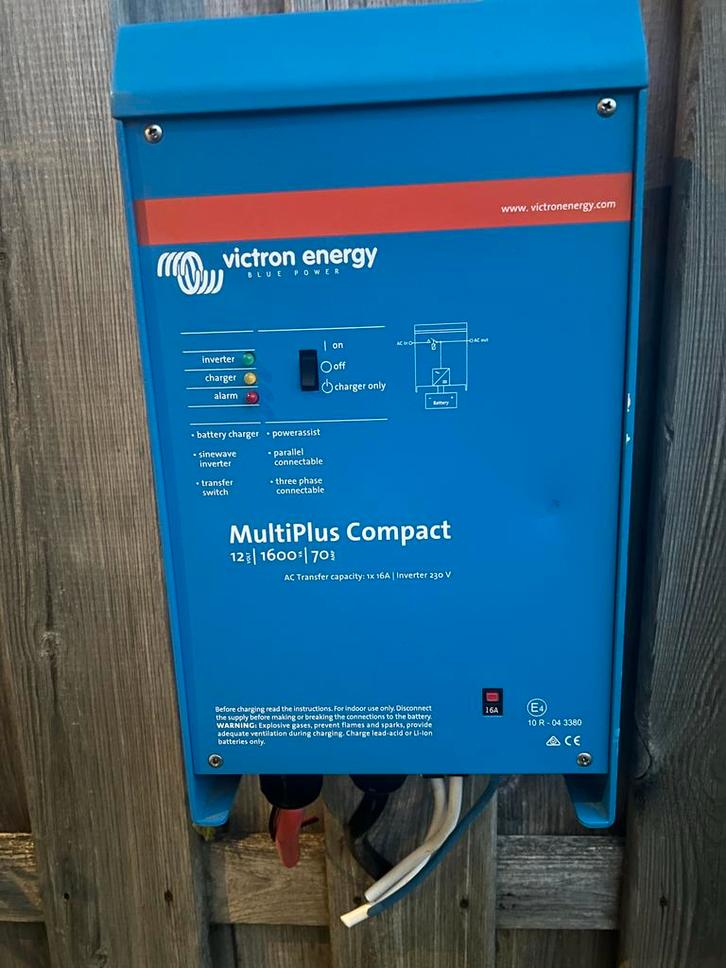 Victron Multiplus 12V 1600VA 70A - Camper Compact, Caravans en Kamperen, Caravan accessoires, Gebruikt, Ophalen of Verzenden