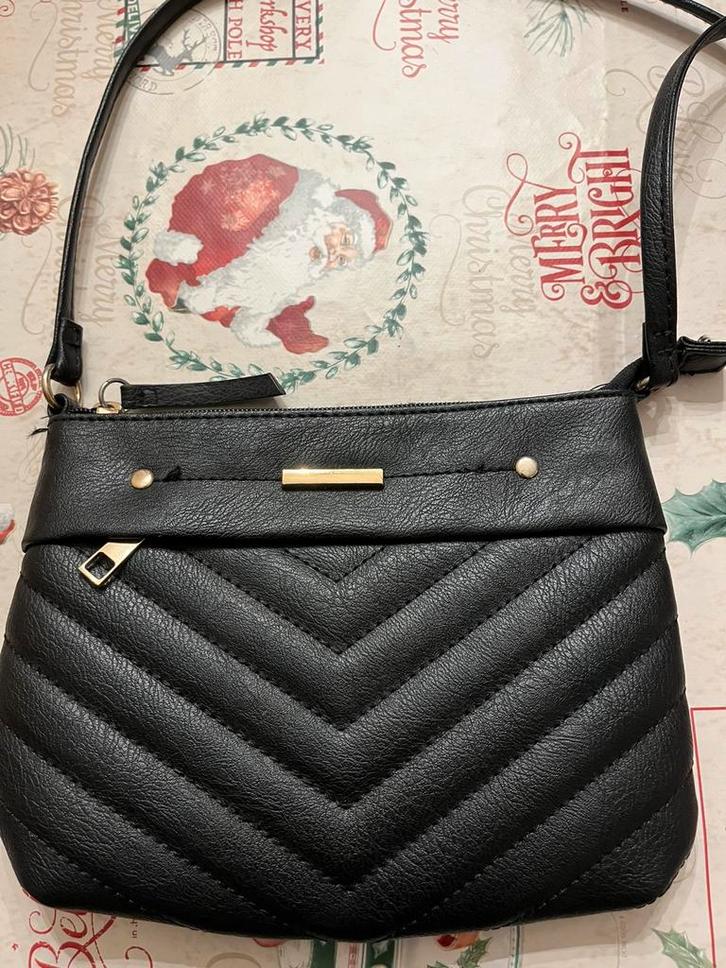 Kleine zwarte/goud tasje met hengsel zgan, Sieraden, Tassen en Uiterlijk, Tassen | Damestassen, Zo goed als nieuw, Schoudertasje