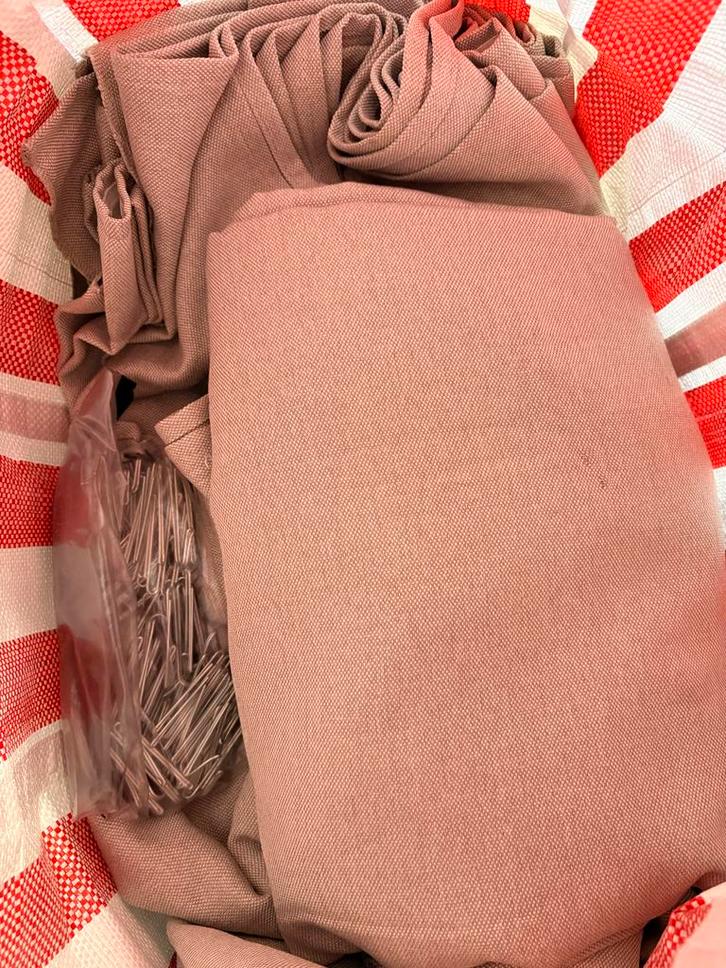 Beige gordijnen van Kwantum - Gewassen!, Huis en Inrichting, Stoffering | Gordijnen en Lamellen, Zo goed als nieuw, 200 cm of meer