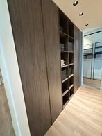 Grote houten kledingkast, Ophalen, Met plank(en), 200 cm of meer, Zo goed als nieuw