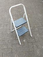huishoud trapje 2 treden, Doe-het-zelf en Verbouw, Ladders en Trappen, Ophalen, Gebruikt, Trap, Opvouwbaar of Inschuifbaar