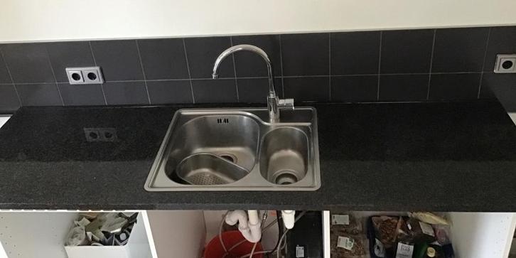 Zwart granieten aanrechtblad + spoelbak 210,7x60x3cm, Huis en Inrichting, Keuken | Keukenelementen, Zo goed als nieuw, Minder dan 100 cm