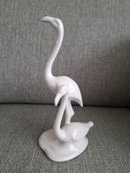Wit porseleinen gemerkt flamingo beeldje, Ophalen of Verzenden, Zo goed als nieuw, Dier