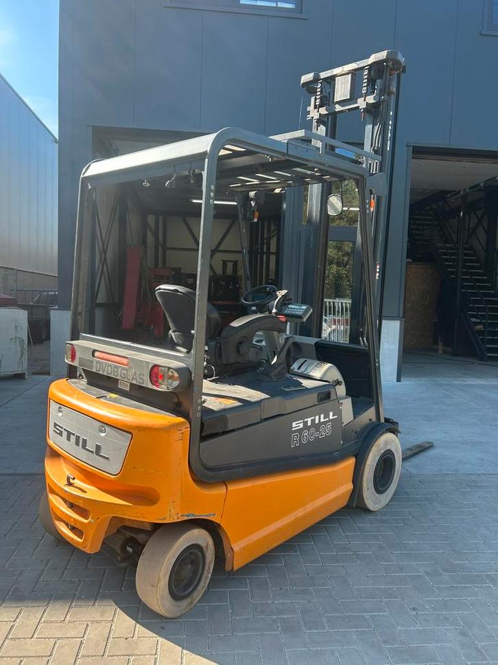 Zeet nette Still 2,5 ton elektrisch, Zakelijke goederen, Machines en Bouw | Heftrucks en Intern transport, Heftruck, Elektrisch