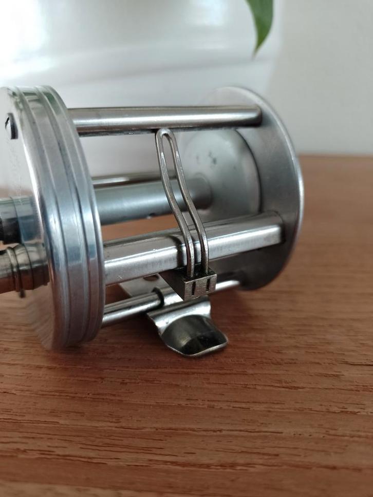 Pfleuger Trusty vintage casting reel  ** zeer fraaie**, Watersport en Boten, Hengelsport | Algemeen, Zo goed als nieuw, Molen