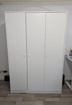 IKEA wardrobe / kledingkast, 3 deuren, wit, 176x117x55 cm, Huis en Inrichting, Ophalen, 75 cm of meer, Met klep(pen), Zo goed als nieuw