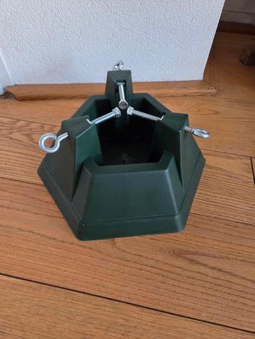 Kerstboom standaard  beschikbaar voor biedingen