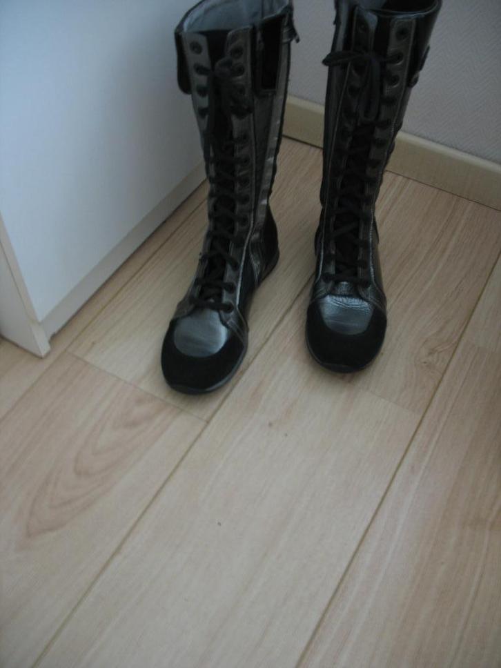 Laarzen maat 39, Kleding | Dames, Schoenen, Nieuw, Hoge laarzen, Zwart, Ophalen of Verzenden