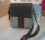 G.u.cc.i merk heren schouder tas, Ophalen, Zo goed als nieuw, Bruin, Overige merken