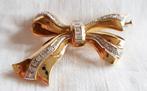 Broche strik goud diamant '40's., Sieraden, Tassen en Uiterlijk, Antieke sieraden, Ophalen of Verzenden, Goud, Broche, Met edelsteen
