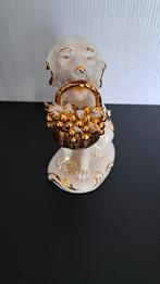 Capodimonte hondje met bloemenmand, Verzamelen, Beelden en Beeldjes, Ophalen, Zo goed als nieuw, Dier