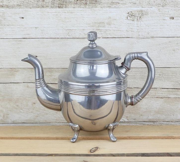 Zilverkleurig theepotje, Huis en Inrichting, Keuken | Servies, Gebruikt, Overige typen, Overige stijlen, Overige materialen, Ophalen of Verzenden
