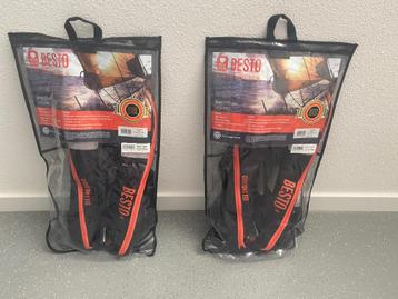 BESTO INFLATABLE LIFEJACKETS 2 STUKS NIEUW 165N beschikbaar voor biedingen