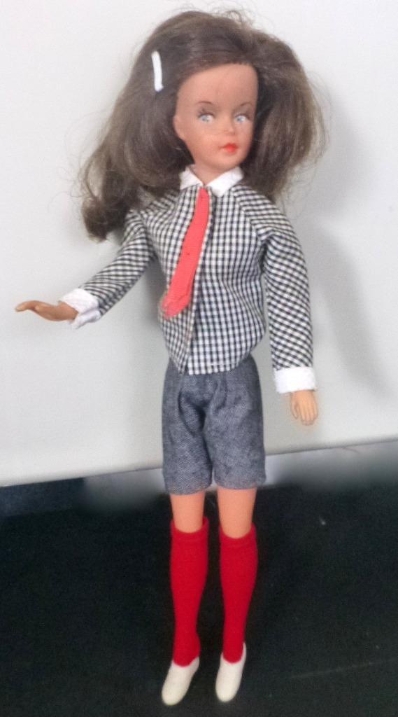 Barbie Tressy  "Her Hair Grows"  in Miss Suburbian, Verzamelen, Poppen, Zo goed als nieuw, Pop, Verzenden