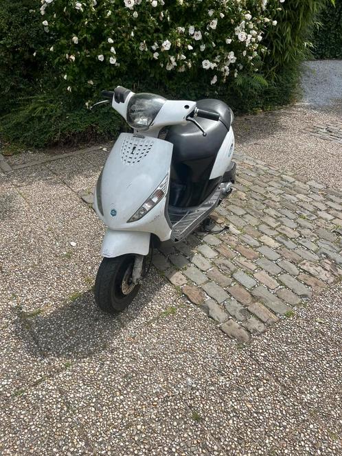 Piaggio zip 4t 50cc, Fietsen en Brommers, Scooters | Piaggio, Zo goed als nieuw, Zip, Ophalen of Verzenden
