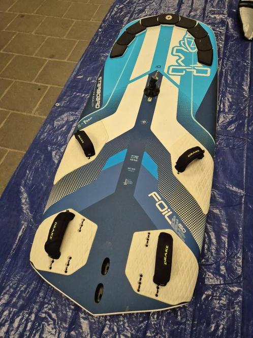 Starboard windfoil plus foil, Watersport en Boten, Windsurfen, Zo goed als nieuw, Minder dan 250 cm, Ophalen