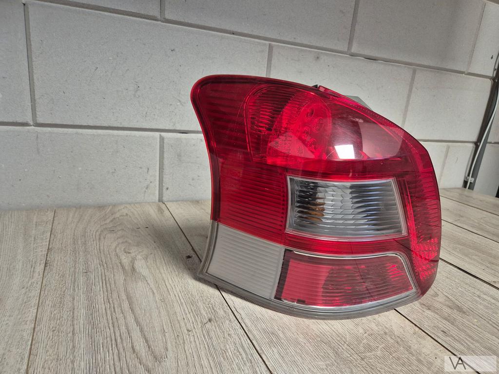 Toyota Yaris 2 2009 - 2012 facelift achterlicht met LED €50, Gebruikt, -, -, Ophalen of Verzenden