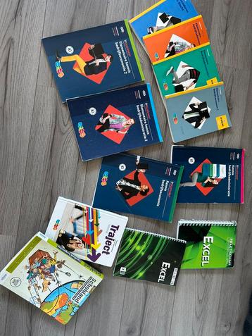 Schoolboeken MBO bedrijfsadministratie niveau 3/4 beschikbaar voor biedingen