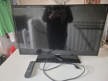 Samsung tv 32 inch 4000w beschikbaar voor biedingen