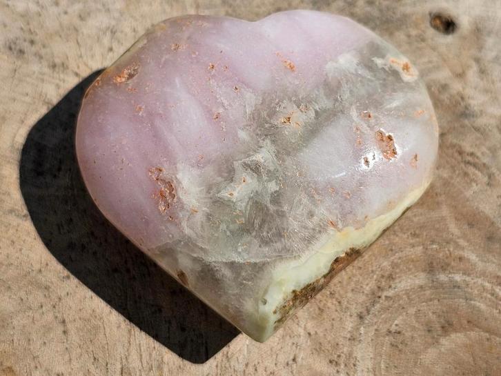 Mooi roze aragoniet hartje, Verzamelen, Mineralen en Fossielen, Mineraal, Ophalen of Verzenden