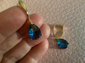 Prachtige nieuw oorbellen met edelsteen topaas, verguld 14 k beschikbaar voor biedingen